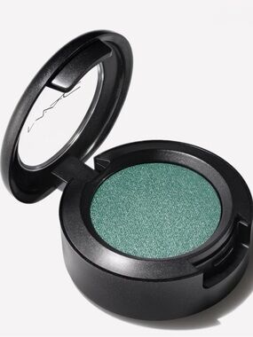 MAC Cosmetics Steamy Eyeshadow BNIB